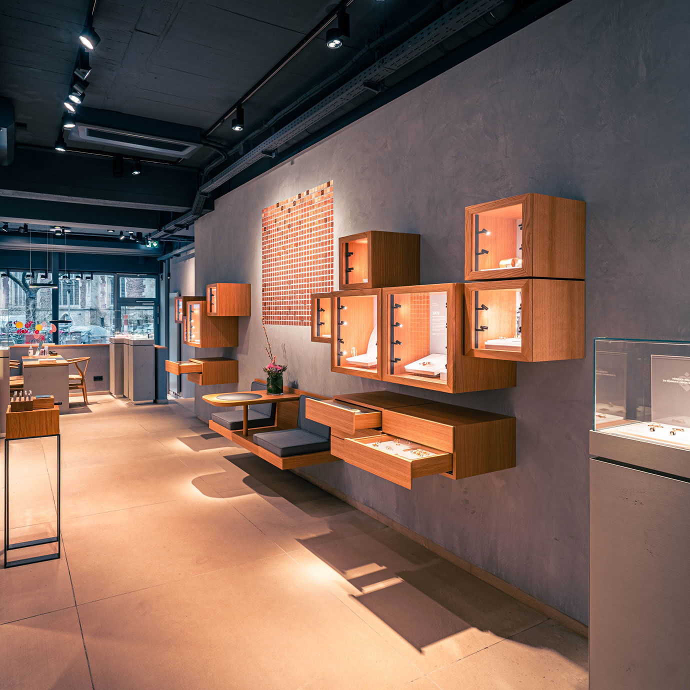 CAREER IN THE NIESSING STORE IN MÜNSTER