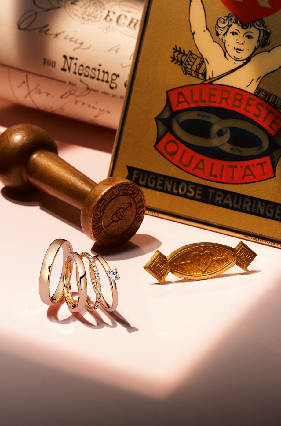 <div>Niessing trouwringen zijn tijdloos en voor altijd, dat is onze belofte!</div>