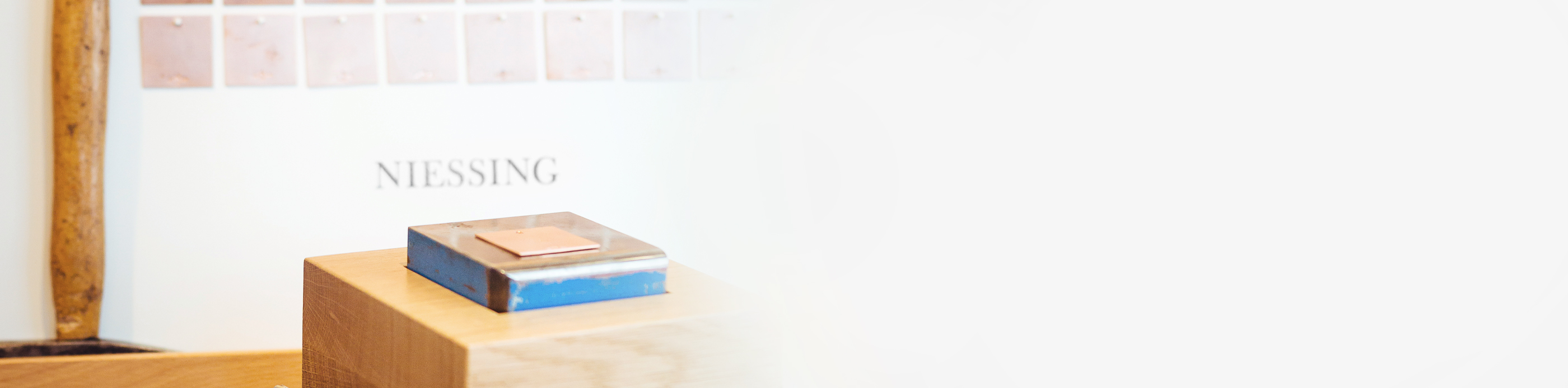 赢得特制来宾留言簿